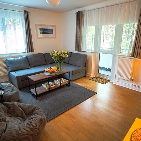 Centre 2-bed With Balcony, Cabot Circus * Бристоль